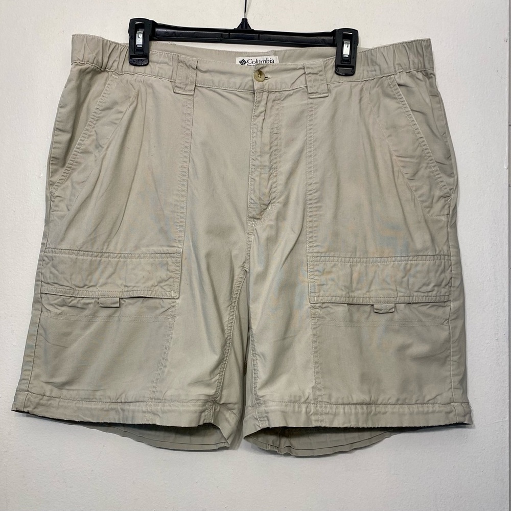 Columbia Men’s Cargo Khaki‎ Shorts Size 38 Convertible Pants Missing Legs